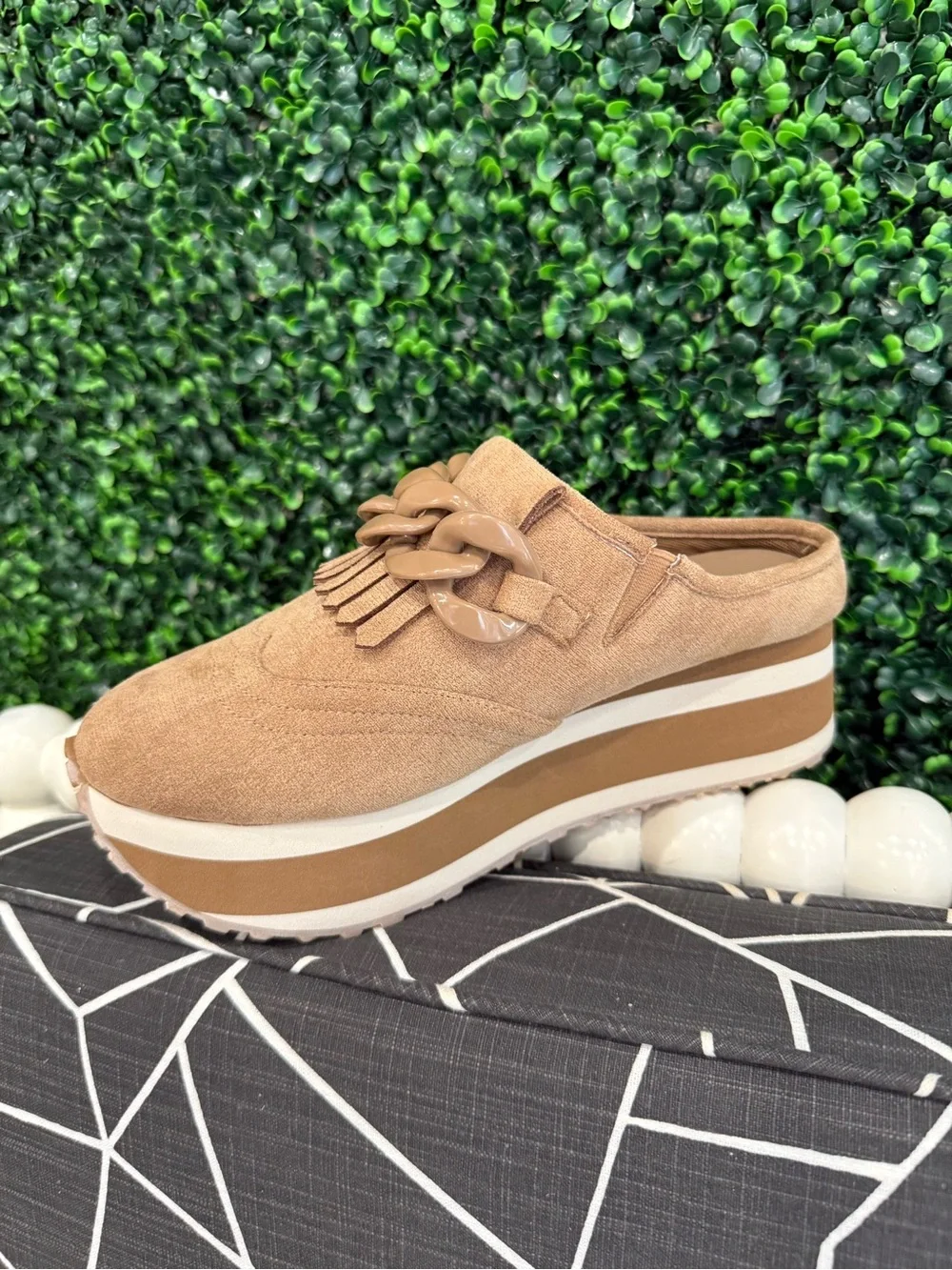NEW Pierre Dumas Paloma-5 Taupe Mule
